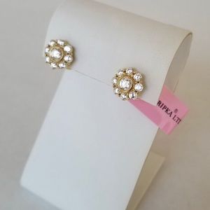 NWT w/pouch Judith Ripka earrings